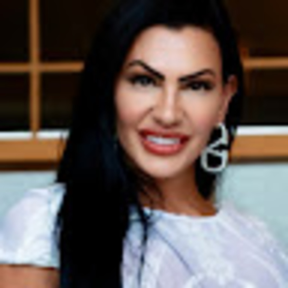 Meet your Posher, Tina